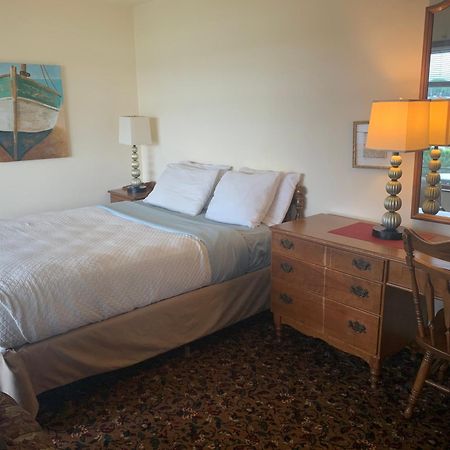 Snug Harbor Inn Sturgeon Bay Extérieur photo