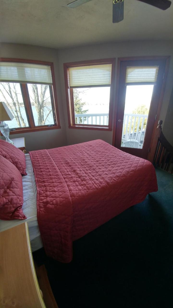 Snug Harbor Inn Sturgeon Bay Extérieur photo
