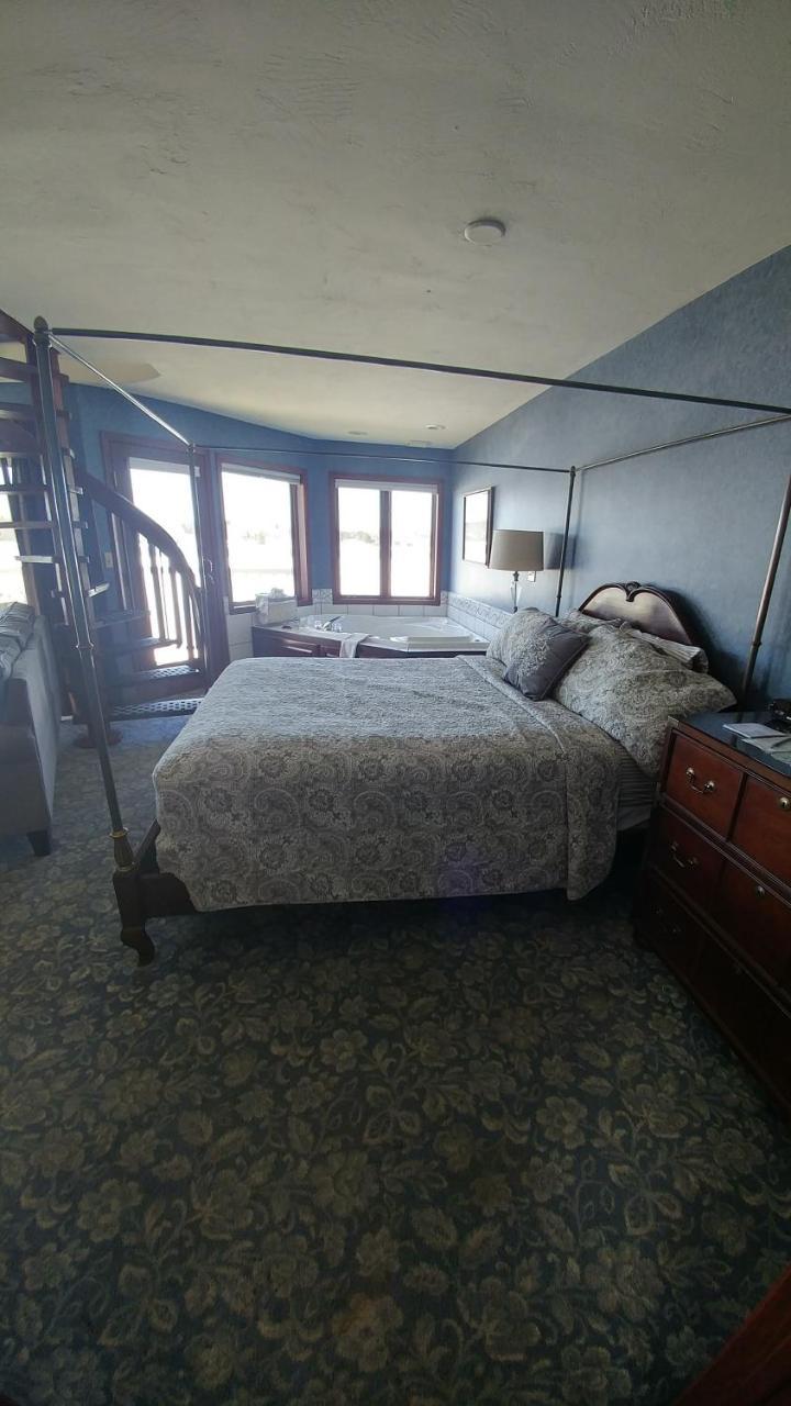 Snug Harbor Inn Sturgeon Bay Extérieur photo