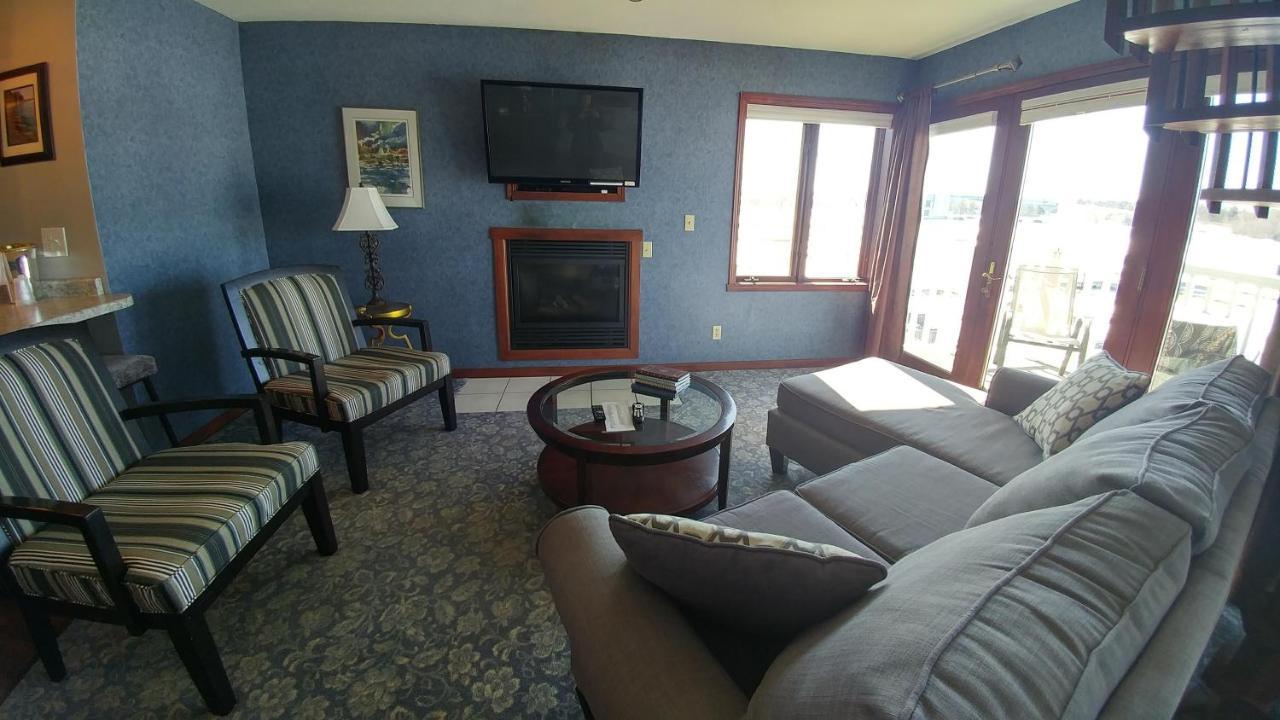 Snug Harbor Inn Sturgeon Bay Extérieur photo