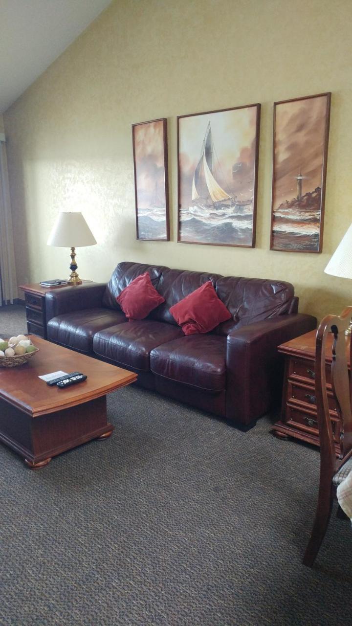 Snug Harbor Inn Sturgeon Bay Extérieur photo